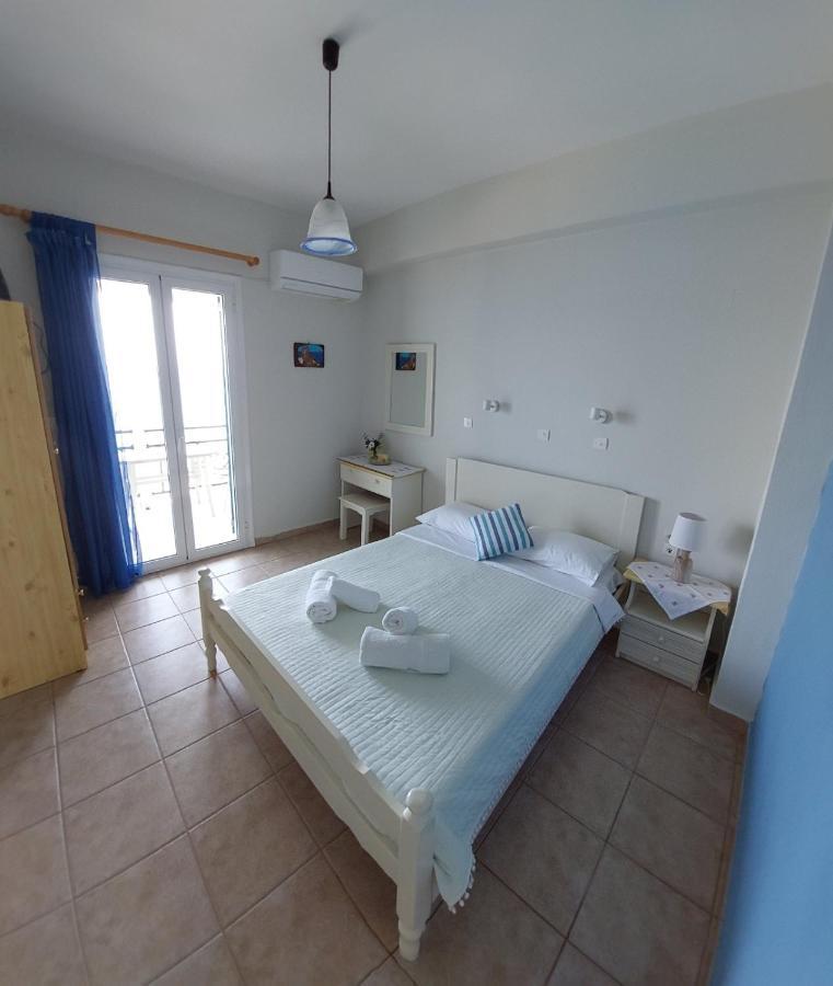 Twins Apartments Никиана Екстериор снимка
