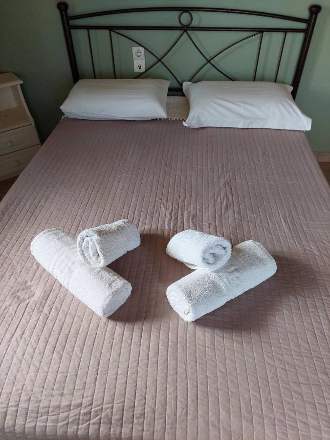 Twins Apartments Никиана Екстериор снимка