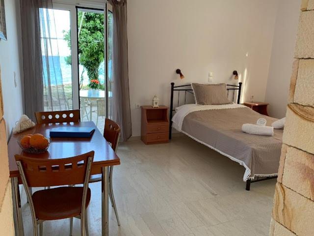 Twins Apartments Никиана Екстериор снимка